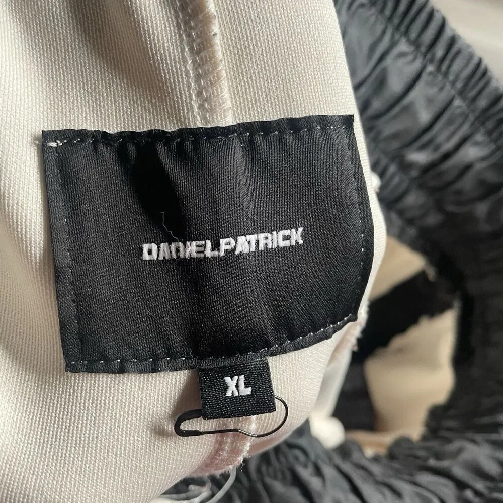 Daniel Patrick Men's Classic Gym Shorts Ivory Black Track Side Stripe Size XL